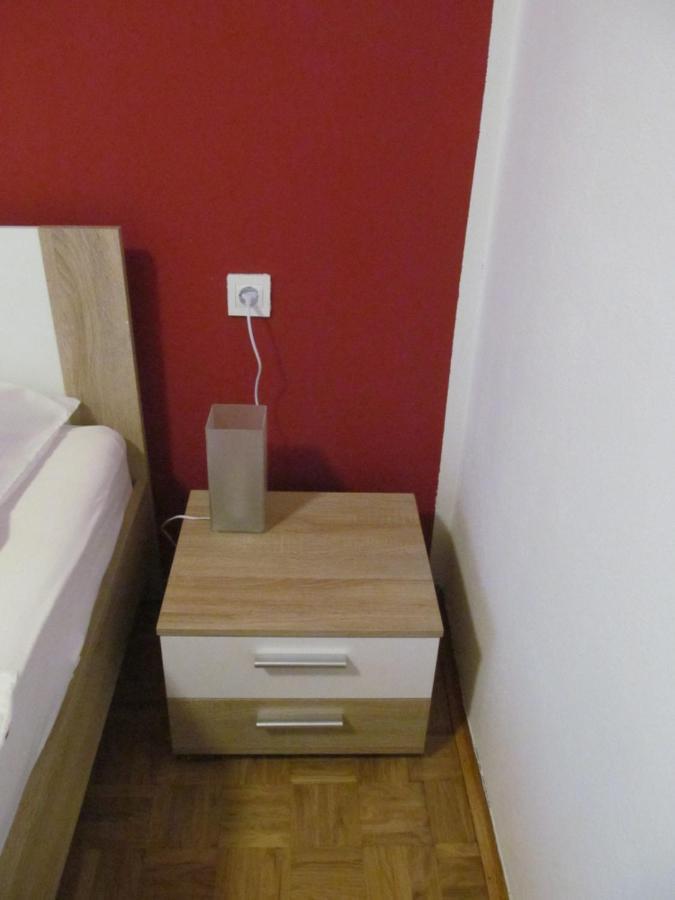 Apartments Zvezdica*** With Garden Zambratija  Zewnętrze zdjęcie